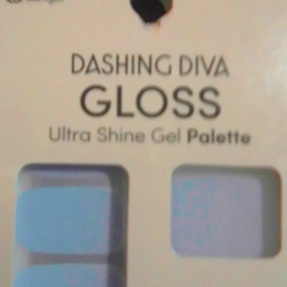 32 nail strips dashing diva gloss ultra shine gel palette (2) - Picture 4 of 9